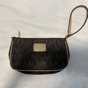 Michael Kors Wristlet